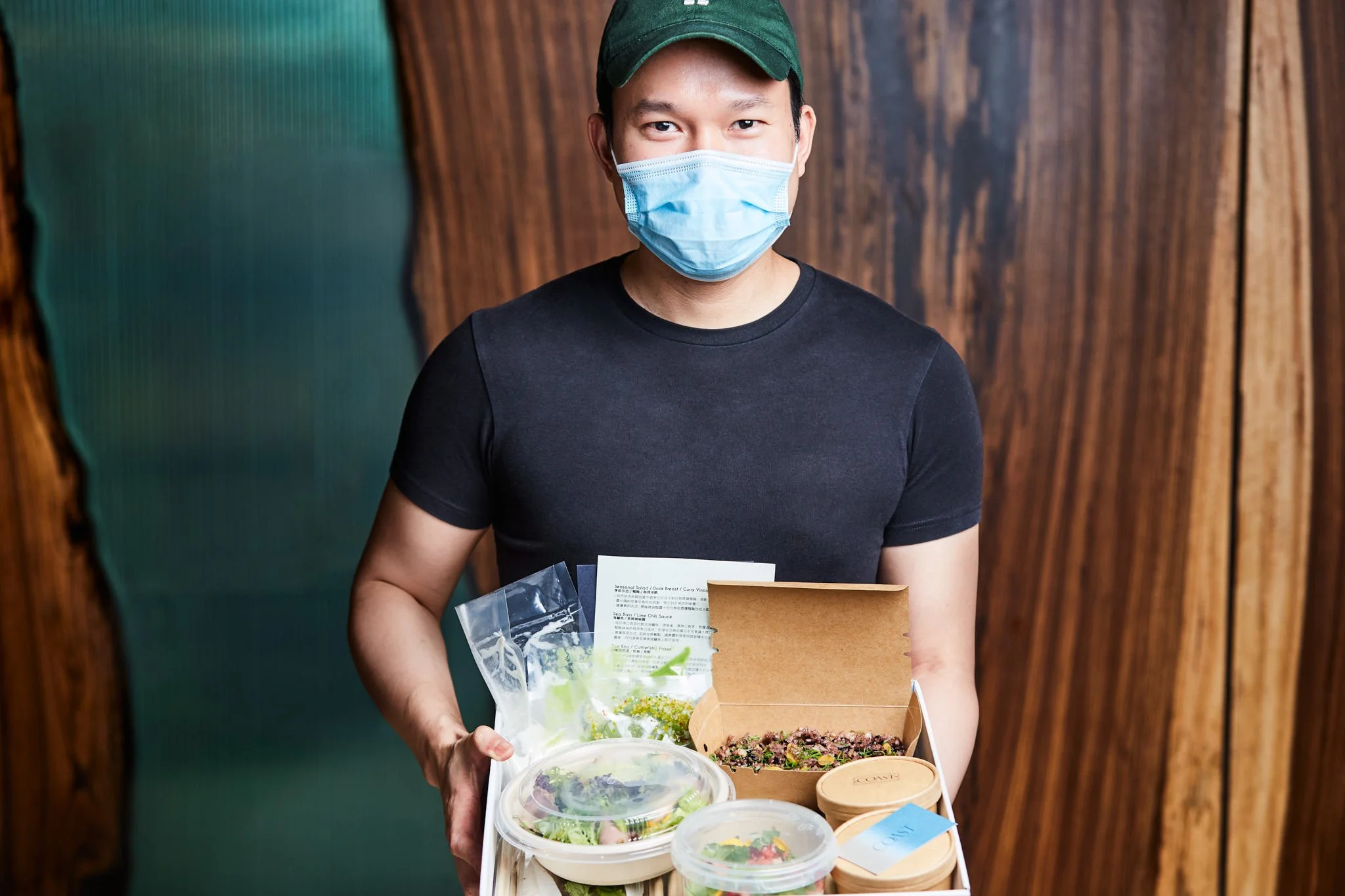 MMHG旗下位於晶華酒店的摩登沿岸料理餐廳COAST精心設計外帶外送餐