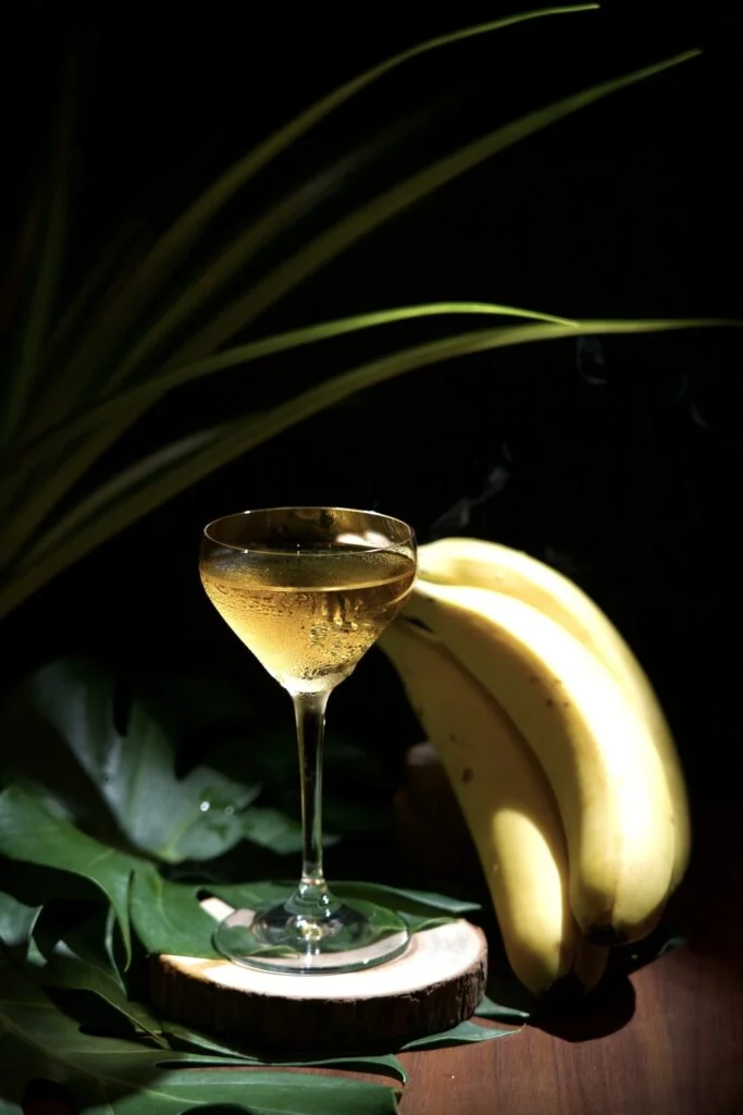 特調酒品：BANANA REPUBLIC（Flor de Caña 7y／Banana Peel／Fino Sherry）